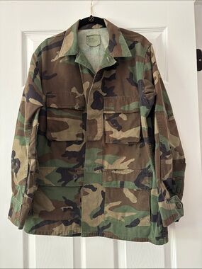Vintage army military surplus camo camouflage jacket shacket coat shirt